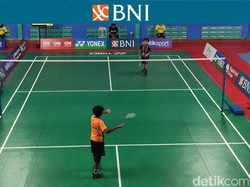 Benzema dan Allong Lewati Babak Awal BNI Sirnas B 2023 Kota Batam