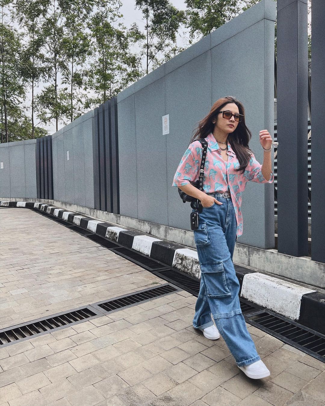 Outfit Hangout ala Mahalini Raharja/Foto: Instagram.com/mahaliniraharja