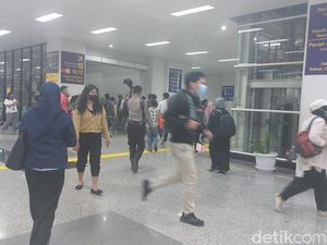 Cerita Pengguna KRL Berlarian Kejar Kereta Saat Transit di Stasiun Manggarai