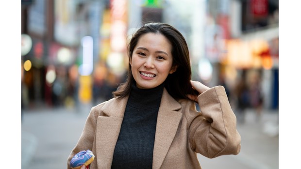 Potret seorang perempuan yang tersenyum/freepik/freepik Ilustrasi seorang perempuan Asia yang terlihat tengah tersenyum.