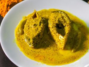 Resep Ikan Bumbu Kuning yang Gurih Sedapnya Meresap