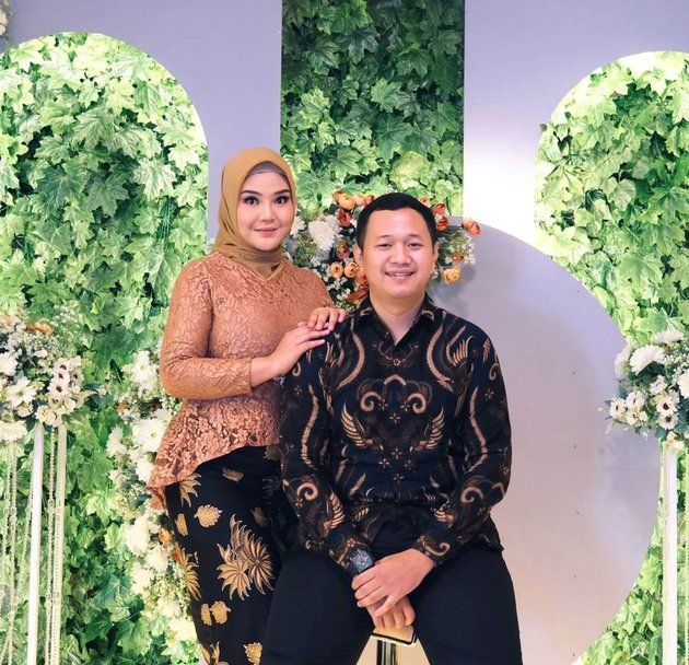 Rosa Meldianti dan Inggil