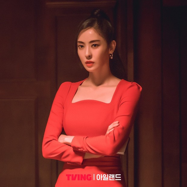 Still Cut Kim Lee Da Hee / Foto : twitter.com/tvingdotcom