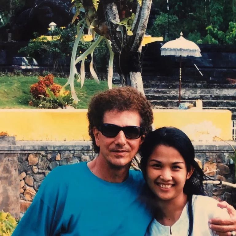 Ahmad Albar dan Dewi Sri Astuti Ahmad Albar dan Dewi Sri Astuti