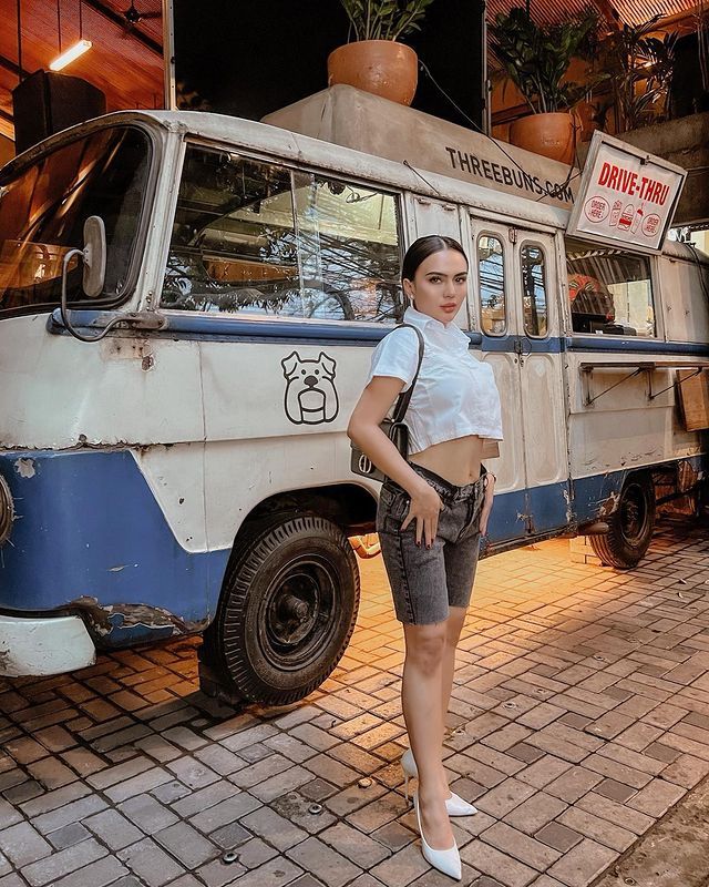 Anggita Sari Anggita Sari