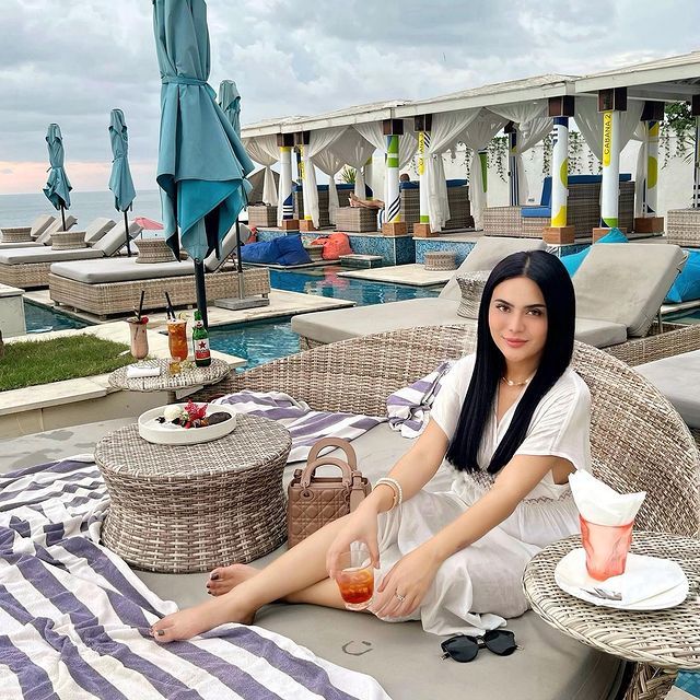 Anggita Sari Anggita Sari