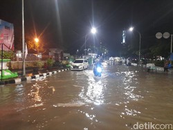 Pendopo Rumah Dinas Bupati Brebes hingga Alun-alun Terendam Banjir