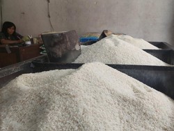 Pedagang Curhat Susah Dapat Beras Bulog: Seminggu Kosong-Bingung Jualan