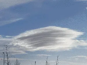 Deretan Fenomena Awan Bertopi di Langit Turki, Indah Banget