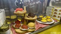 Ada Cheese Tart hingga Cenal-cenil yang Manis Legit di Dessert Markt
