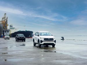 Sejarah! RI Ekspor Kendaraan Listrik, Kirim Innova Zenix Hybrid ke Pasar Internasional