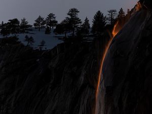 Fenomena Air Terjun Api di Taman Nasional Yosemite California Fenomena Air Terjun Api di Taman Nasional Yosemite California