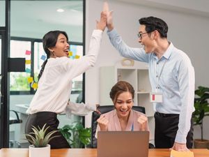 Cara Manajer Meningkatkan Performa Karyawan