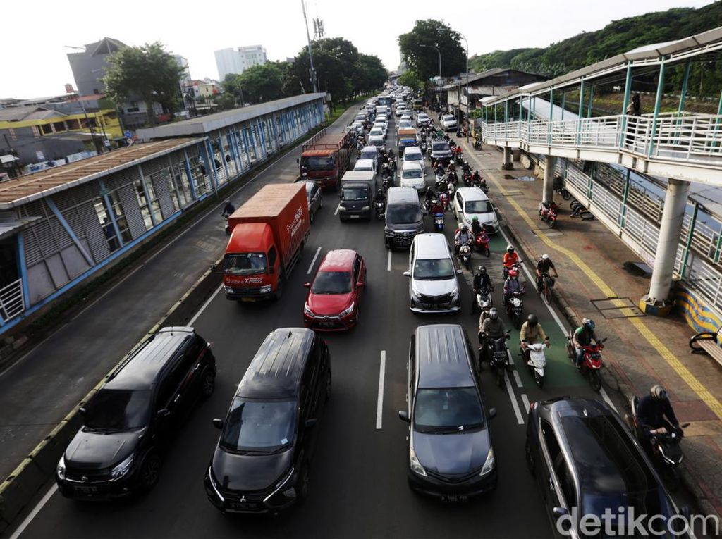 Jakarta Jadi Kota Termacet ke-29 di Dunia Jakarta Jadi Kota Termacet ke-29 di Dunia