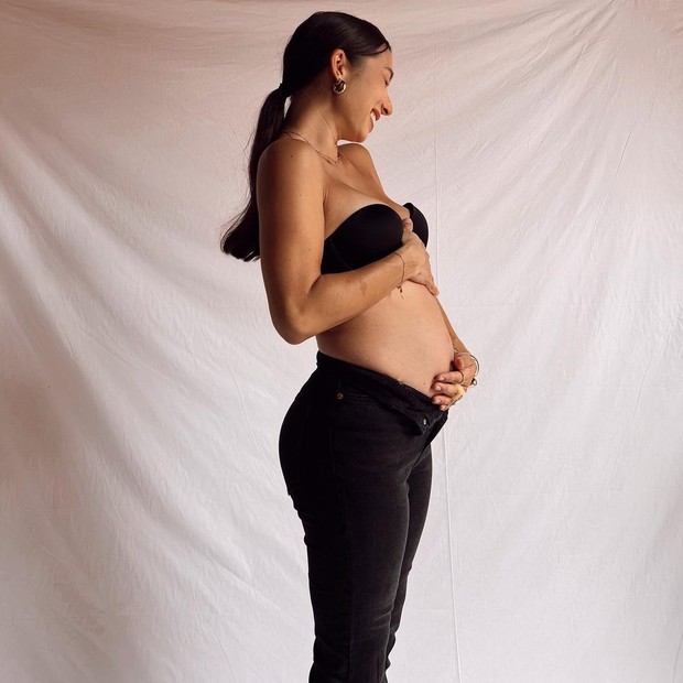 Jennifer Bachdim hamil anak keempat