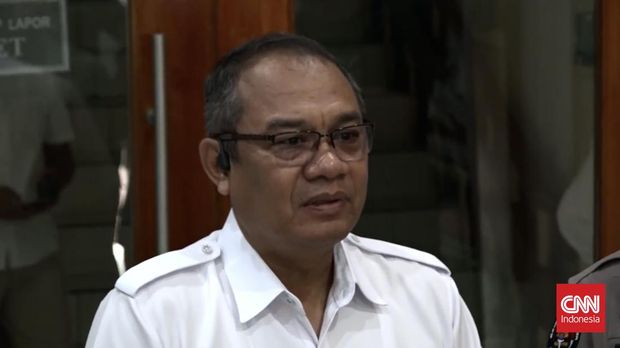 Kabid Labfor Polda Jatim Kombes Sodiq Pratomo saat diwawancara di Surabaya, Selasa (21/2).