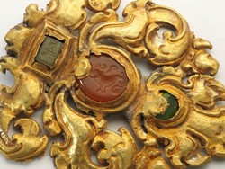 Perhiasan Kerajaan Angkor Kamboja yang Dijarah Ditemukan di London