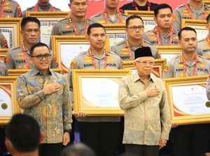 Polrestabes Surabaya Kembali Sabet Penghargaan Pelayanan Prima