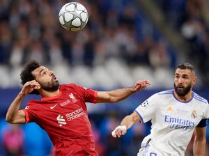 Liverpool Dibantai Madrid, Courtois dan Allison Cosplay Jadi Karius Liverpool Dibantai Madrid, Courtois dan Allison Cosplay Jadi Karius