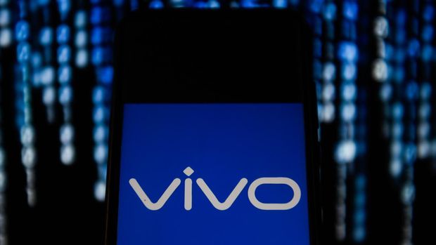 POLAND - 2019/09/24: In this photo illustration a VIVO logo seen displayed on a smartphone. (Photo Illustration by Omar Marques/SOPA Images/LightRocket via Getty Images)