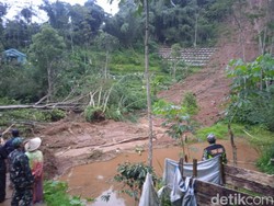 Tebing 70 Meter di Sarwodadi Banjarnegara Longsor, 9 KK Terisolir
