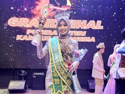 Mahasiswi UIN Makassar Raih Juara 1 Puteri Kampus Indonesia di Surabaya