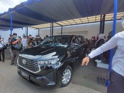 Menperin Jajal Mobil Hybrid Toyota yang Bakal Diekspor ke Afrika-Timur Tengah
