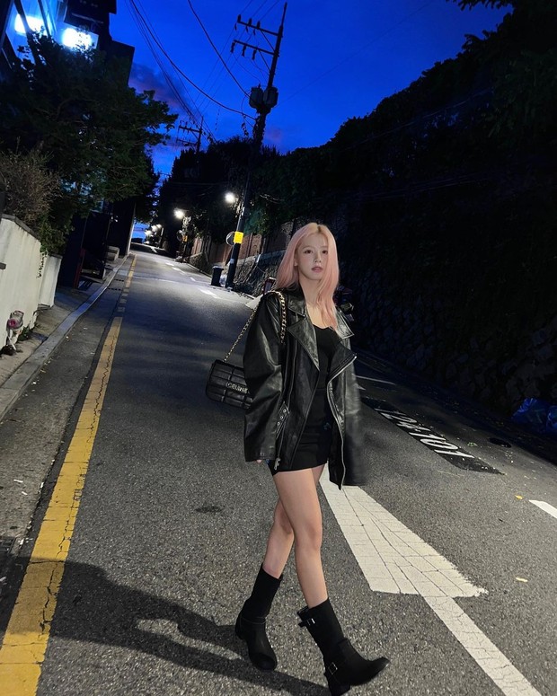 Miyeon | Foto: Instagram | @noodle.zip Gaya Kpop Idol Berzodiak Aquarius yang Karismatik