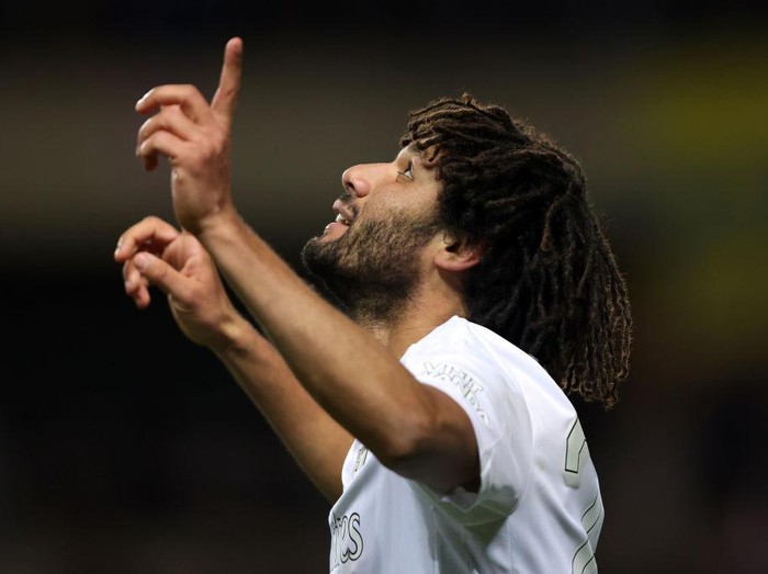 OXFORD, ENGLAND - JANUARY 09: Mohamed Elneny of Arsenal celebrates scoring the opening goal during the Emirates FA Cup Third Round match between Oxford United and Arsenal at Kassam Stadium on January 9, 2023 in Oxford, England. (Photo by Marc Atkins/Getty Images)