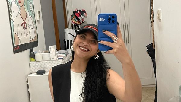 8 Foto Nadine Emmanuella, Putri Ruth Sahanaya Disorot Ciuman Dengan Wanita