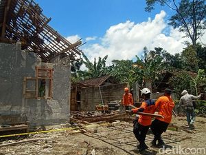 Hasil Olah TKP Ledakan Dahsyat Petasan Blitar: Ditemukan Rokok-Sisa Sulfur