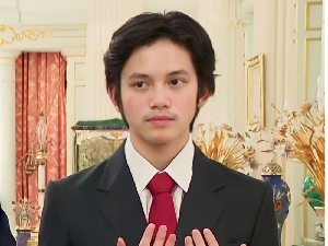 Viral Ketampanan Pangeran Abdul Wakeel dari Brunei yang Kini Sudah Remaja