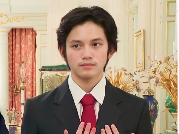 Viral Ketampanan Pangeran Abdul Wakeel dari Brunei yang Kini Sudah Remaja