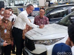 Perdana! 8,8 Ribu Unit Mobil Hybrid Buatan Lokal Diekspor ke Timur Tengah-Afrika