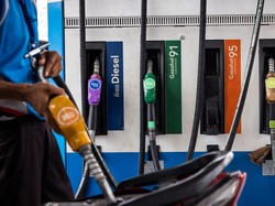 Perbandingan Harga BBM di RI Vs Malaysia-Singapura, Sejomplang Ini