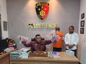 Sakit Hati Ditolak CLBK, Pria Sebar Foto Bugil Mantan Pacar