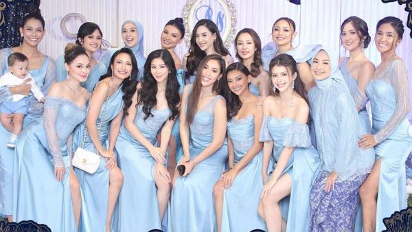 Foto: Puteri Indonesia Lintas Generasi Jadi Bridesmaid di Resepsi Ayu Maulida