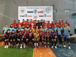 Relawan Ganjar Jual Sembako Murah & Gelar Turnamen Voli Putri di Jaktim