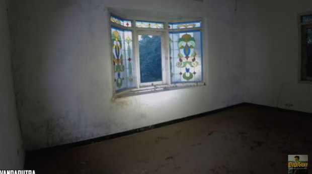 Rumah Suzanna di Semarang.