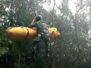 Begini Proses Penyelamatan Rombongan Kapolda Jambi Begini Proses Penyelamatan Rombongan Kapolda Jambi