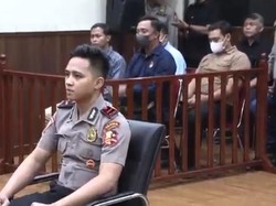 Bharada Richard Eliezer Tak Dipecat Polri, Segini Gaji yang Diterima