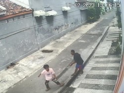 Viral Bikin Maling di Probolinggo Kembalikan Penutup Selokan yang Dicurinya