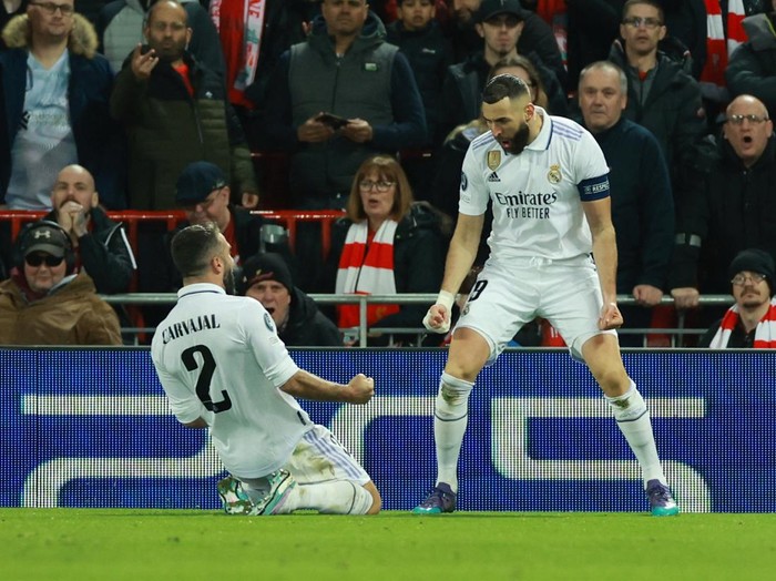 Real Madrid membuktikan sebagai tim berkelas di Liga Champions. Sudah tertinggal dua gol, Los Blancos akhirnya bisa menang 5-2. Liverpool vs Real Madrid berlangsung di Anfield dalam leg pertama 16 besar Liga Champions, Rabu (22/2/2023) dini hari WIB.