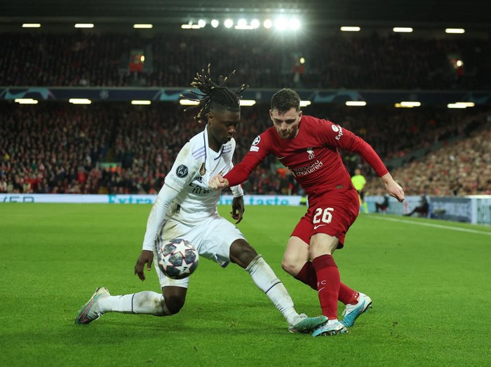 Real Madrid membuktikan sebagai tim berkelas di Liga Champions. Sudah tertinggal dua gol, Los Blancos akhirnya bisa menang 5-2. Liverpool vs Real Madrid berlangsung di Anfield dalam leg pertama 16 besar Liga Champions, Rabu (22/2/2023) dini hari WIB.