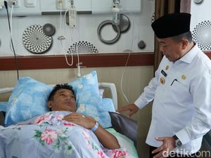 Gubernur Pastikan Kondisi Kapolda Jambi Stabil Sebelum Dibawa ke Jakarta Gubernur Pastikan Kondisi Kapolda Jambi Stabil Sebelum Dibawa ke Jakarta
