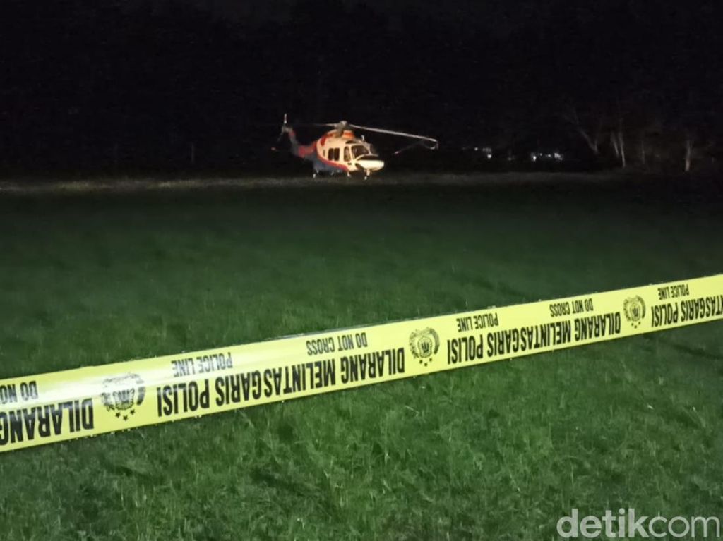Helikopter Mendarat Darurat di Tulungagung Atas Instruksi Kapolda Jatim Helikopter Mendarat Darurat di Tulungagung Atas Instruksi Kapolda Jatim