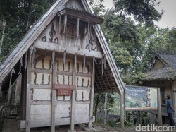 Unik, Desa Adat Ini Punya Bank Padi