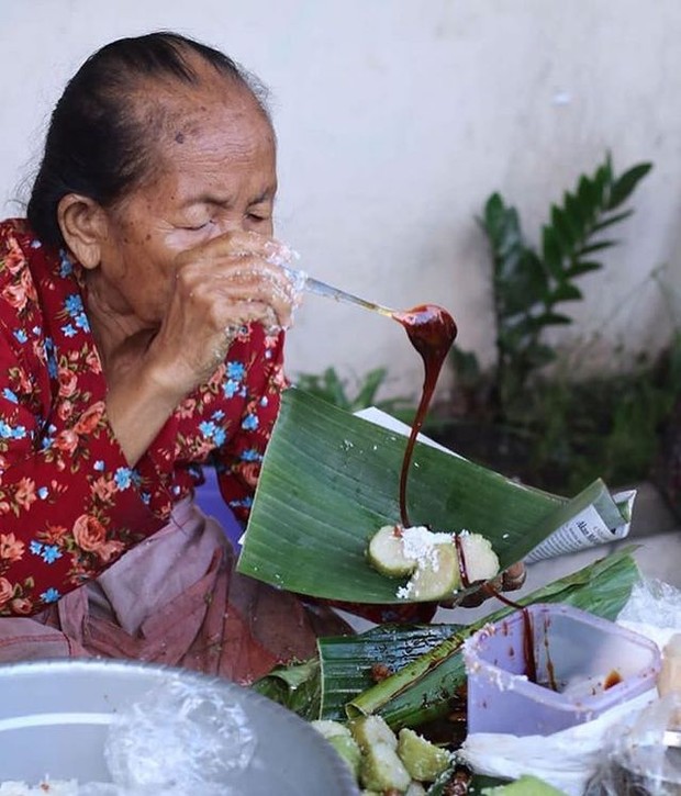 Lupis Mbah Satinem