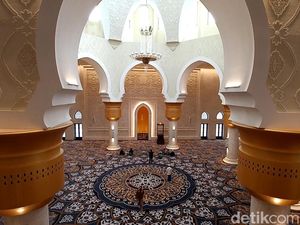 Hore! Calon Pasutri Bisa Ijab Kabul di Masjid Sheikh Zayed Solo Gratis