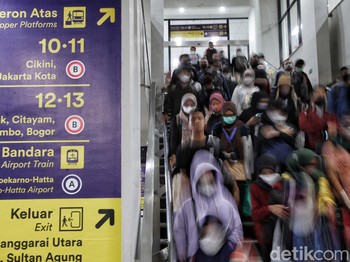 Si Paling Anti Stasiun Manggarai